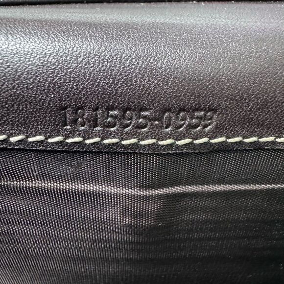 Gucci Monogram Long Wallet - Picture 13 of 13